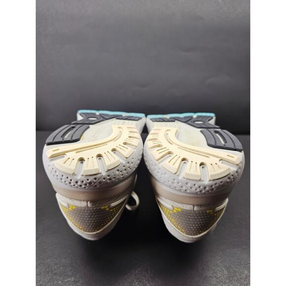 Brooks Men 8.5 Comfy footwear - Picture 10 of 11